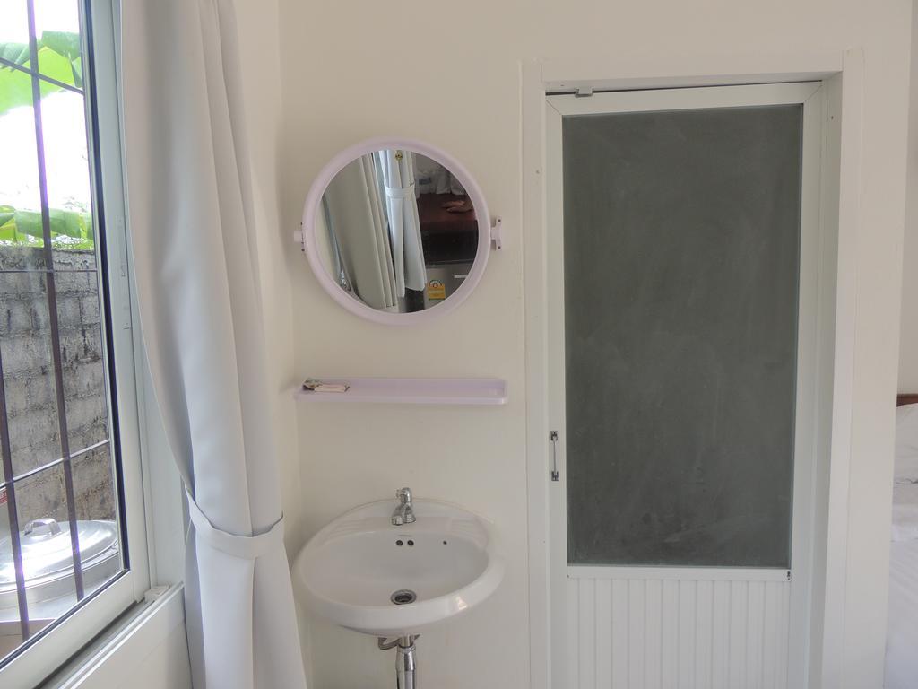 Banana Lodge Khao Lak Room photo